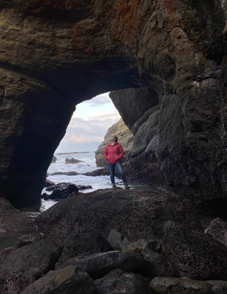 inside devil's punchbowl